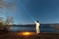 瀘沽湖觀山海·湖畔度假飯店（蒗放碼頭店）