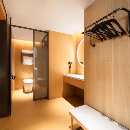 JI Hotel (Huazhou Shifu Square Beijing Donger Road)