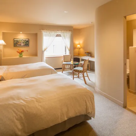 Poppy Springs Resort & Spa