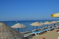 Megas Hotel