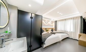 Ruyijia Homestay (Putuoshan)