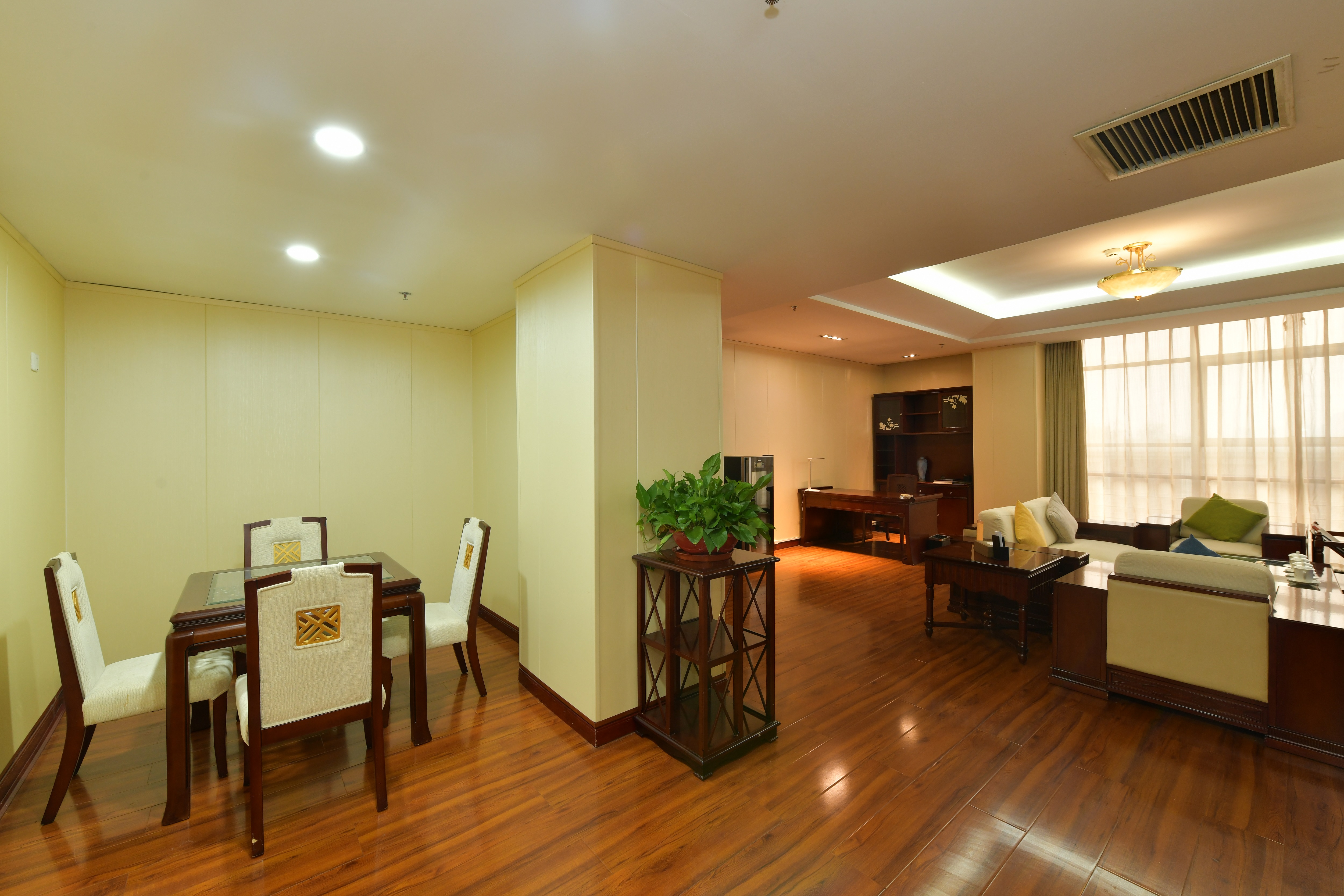 San He Hotel Hotels in Linqing