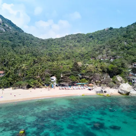 Lub d Koh Tao Tanote Bay Отели рядом с достопримечательностью «Пляж Сай Дэнг»