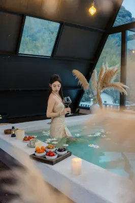 Qixili · Surround Mountain Stream · Designer Villa (Jing Moon Bay Scenic Area) Hotels in Jing County