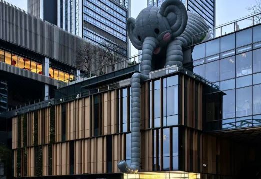 2. 아이콘 랩 호텔..