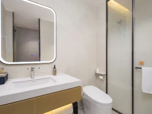 Yangquan Lanou International Hotel