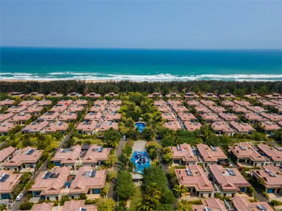 Floral Hotel · Yunshang Hotel (Lingshui Ocean Happy World)
