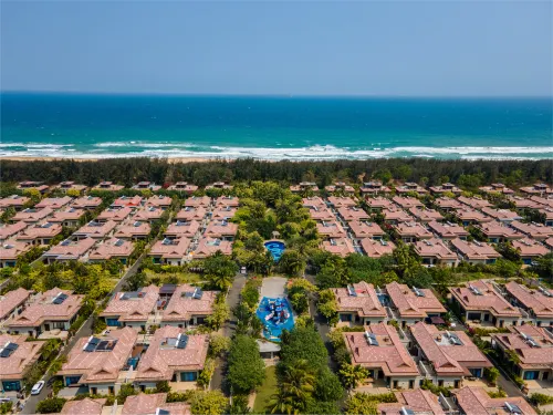 Floral Hotel · Yunshang Hotel (Lingshui Ocean Happy World)