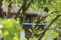 Muge Shanju Hostel (Shaoxing Fuzhishan) Hotel di Distrik Shangyu