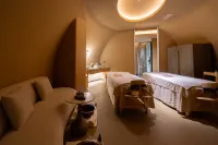 Q Collection Hotel & Resort - Spa