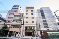 &and Hostel Shinsaibashi East Hoteles en 