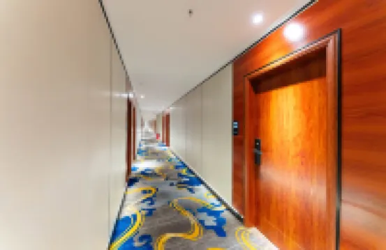 Yabo Hotel (Zhanjiang Central People's Hospital High-speed Railway West Station Branch)