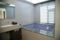 Yunshan Hot Spring Hotel (Xinzhou Qicun) - Pools