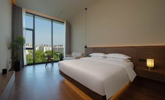 Biway Mansion Hotel (Puyang Jingkai Avenue Stadium Branch)