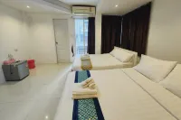 Zenith Life Hotel - balcony