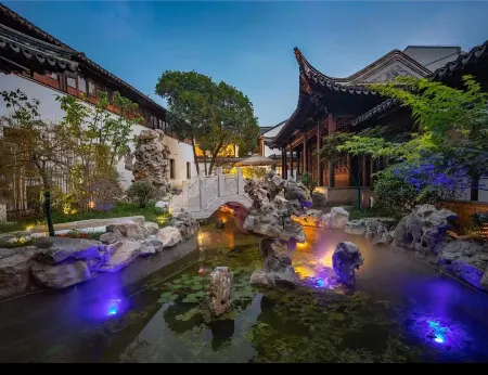 Gongwang horse House Art Hotel Отели рядом с достопримечательностью «Xicheng Pavilion»