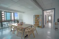 Zhuanshan International Youth Hostel (Jiaxiu Lou Qingyun Market)