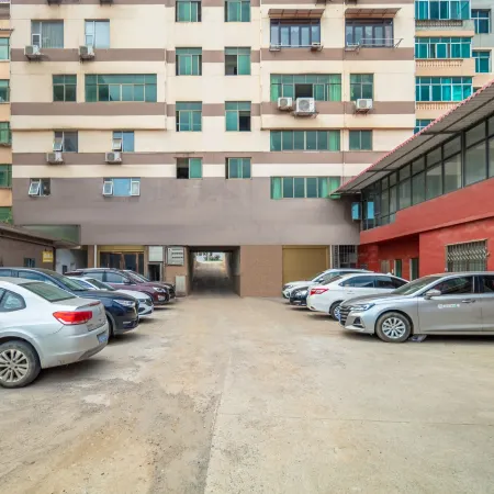 Ruyun Hotel (Gao'an Senze Branch)