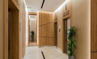 Sunday Luxury Central formerly Anan hotel
