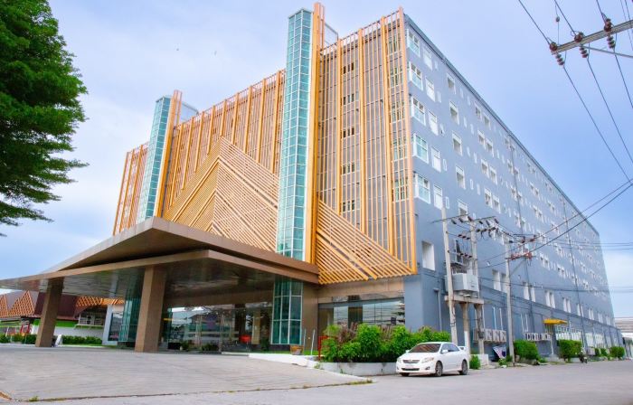 Le Srivaree Suvarnabhumi Airport Hotel