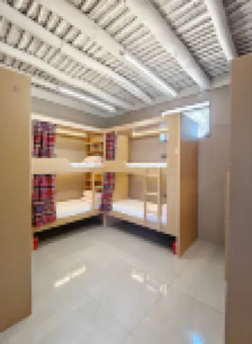 Journey to the West Hoste