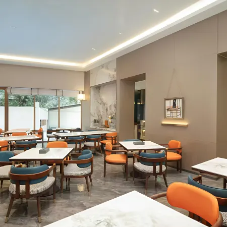 Yuezhimei Homestay | Modern City Design Inn (Zhishan Town, Heshan City)
