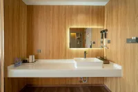 Jianghong Hailiwan Scenic Apartment