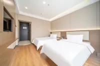 Urumqi Ruitian Grand Hotel Hotel dekat Yashan Nomadic Field