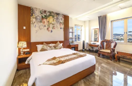 Royal Palace ダラット大聖堂周辺のホテル