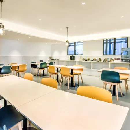 City Comfort Inn Hotel (Xishui Qingshan Forest Park)