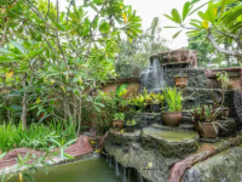 Romsak Lanna Resort Hotels in Hang Dong