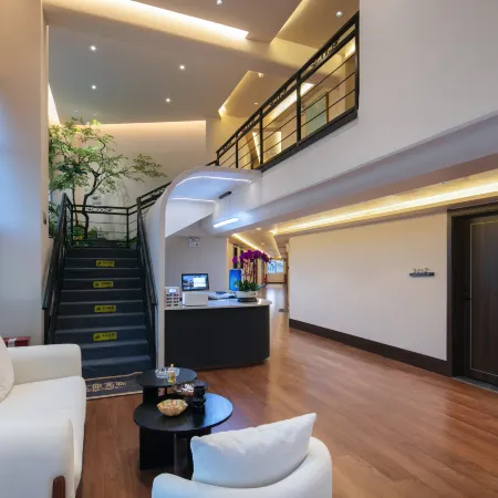 Meisu Yijia Smart Hotel (Changsha High-speed Railway South Station Wujian Tianjie) Отели рядом с достопримечательностью «Changsha Social Work College Gymnasium»