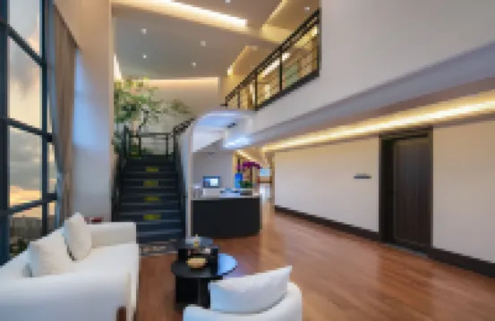 Meisu Yijia Smart Hotel (Changsha High-speed Railway South Station Wujian Tianjie)