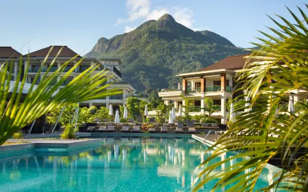Savoy Seychelles Resort & Spa Отели рядом с достопримечательностью «Dans Gallas Viewpoint»