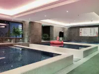 โรงแรมนานาชาติเซ็นเตอร์ - น้ำพุร้อน