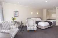 Te Mata Lodge Hotels in Clifton