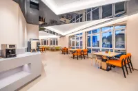 Starway Hotel (Yining Administrative Service Center State Museum) - พร้อมอาหารเช้า