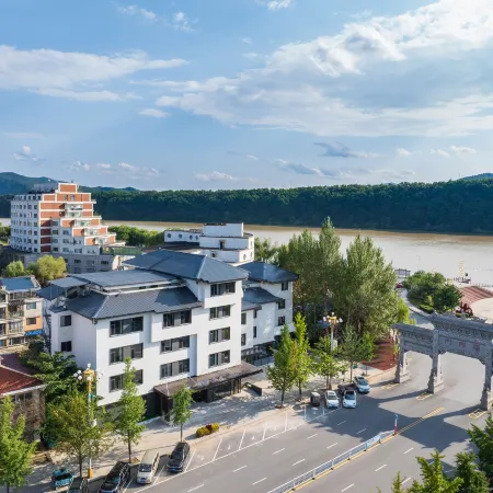 TingLan Hotel(Benxi Huanren Music Fountain Branch)