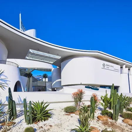 SUM SLIVING HOTEL