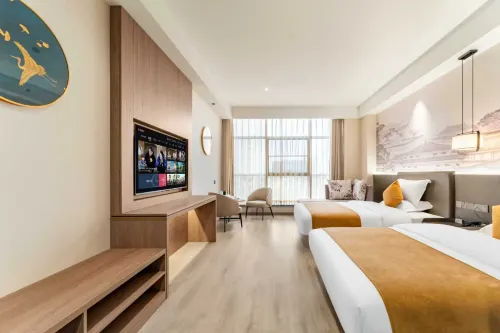 Quanfu Light Luxury Hotel (Kunming Anning Donghu Park Wuyue Plaza) - 2 Sao