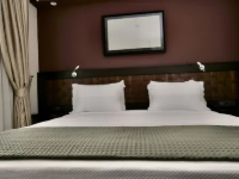 レサ ホテル ゴジェク ギョジェクのホテル