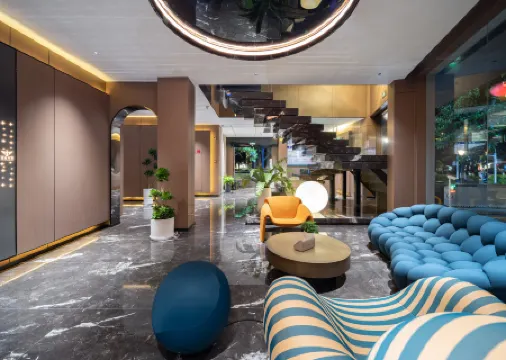 Jinhuang Future Hotel (Honghezhou Government Branch) Отели в г. Мэнцзы