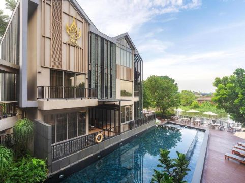 โรงแรมดับบลิววัน แอด บางกอกน้อย