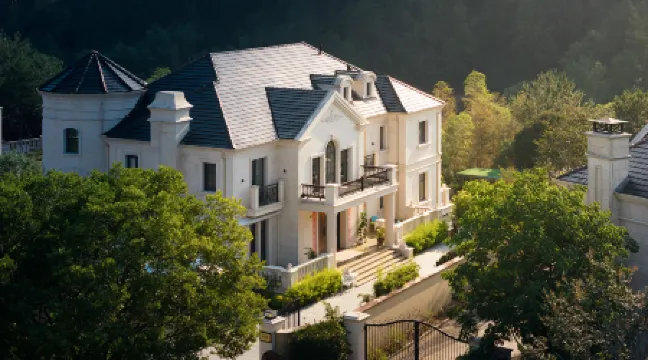 Tonglu Chulan Yuan Forest Villa Отели рядом с достопримечательностью «Jiuxian Fenshuizhen Jiulong Temple»