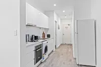 Burwood 1Br apt nearTrain/Shopping street parking Hotels in Burwood