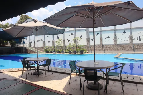 Shakti Villa Dago Bandung