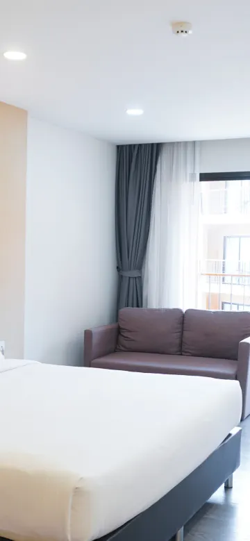 ห้องดีลักซ์ เตียงใหญ่ 1 เตียง