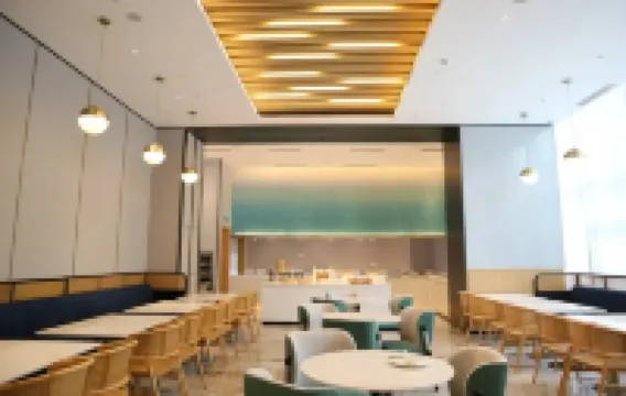 OVU國際服務公寓酒店（合肥丨濱湖國際會展中心・駱崗丨中央公園店）