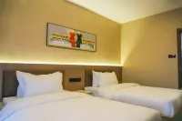 Qiligong Fujian Business Hotel (Qiqihar University Longsha Park)
