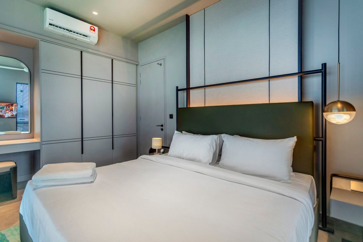 Luxury Three Bedroom Apartment